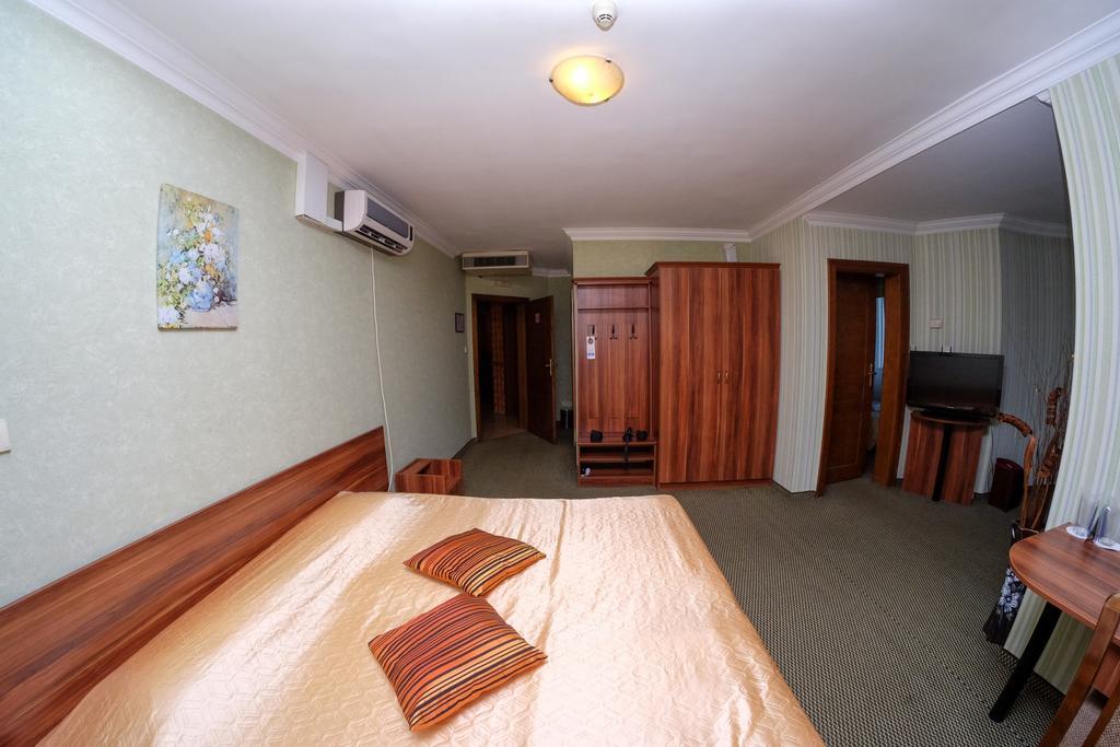 Haskovo Hotel Eksteriør bilde